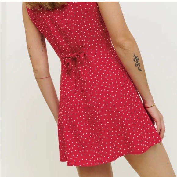 Reformation Leith Dress, size 4. Worn once - Picture 3 of 4